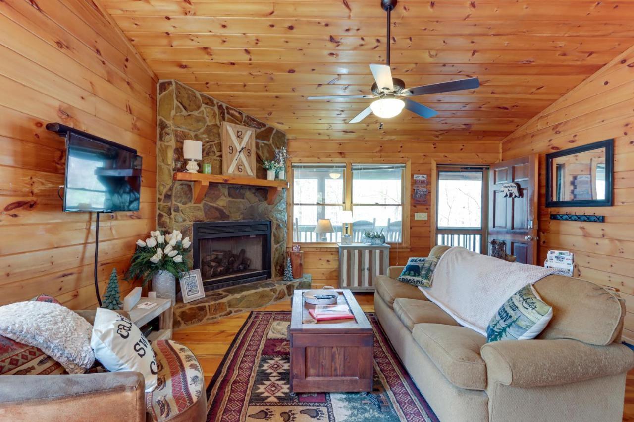 Blue Ridge Cozy Cabin In The Woods With Hot Tub! Buitenkant foto